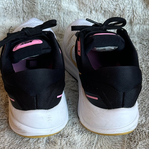 Nike Structure 24 Women's Road Running Shoes. Size 9 - Picture 3 of 7